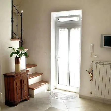 Palazzo Cinquecentesco *